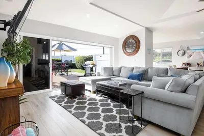 Image de Walk To Ponto Beach - Surf and Relax