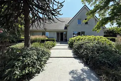 Image de 14p 6b Riverfront Villa with Jacuzzi, Dock & Gameroom