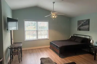 Image de Cozy 1-bedroom studio getaway