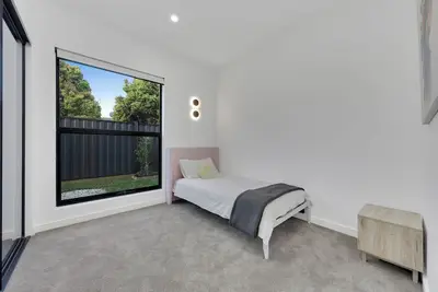 Image de Enjoy a Brand-New Modern Luxury Stay w/ Pool, Spa & Scenic Parkland Views!