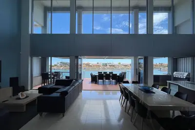 Image de Sea Breeze Waterfront Retreat - Wallaroo Marina Frontage