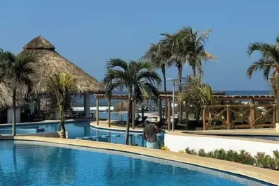 Image de Modern House with Beach Club for 8 + Beach Club in Acapulco Diamante