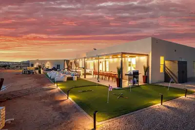 Image de The Powell Haven 4br-4ba/HotTub/Sauna/FirePit/PlungePool/Golf/Gym/GameRoom