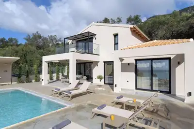 Image de Villa Elais - Villa avec piscine et vue sur la mer