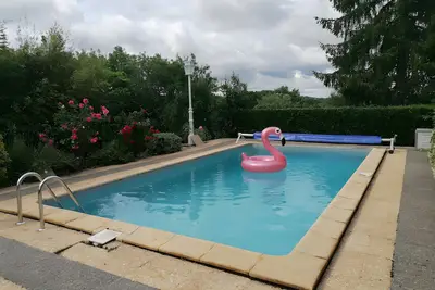 Image de Maison de vacances « Gîte De La Guillone » avec piscine privée, terrasse et jardin privés