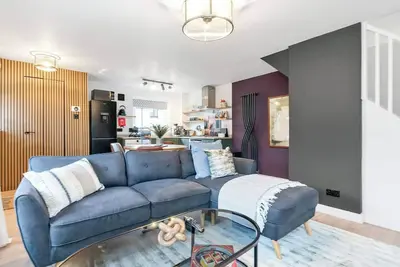Image de 2Bed House in Coatbridge | Sleeps 4 | Free Parking