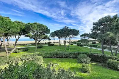 Image de Séjour Ensoleillé - Appartement T3 avec Vue Mer