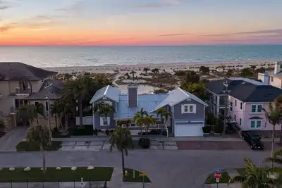 Image de Beach Front - Heated Pool - Putt Putt - Fire Pit