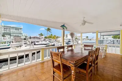 Image de 2Bd Waterfront Home w/ Dockage - Bring Your Boat!