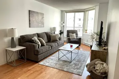 Prime Waterfront Condo - Live like a local