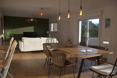 Maison récente à proximité de la mer