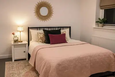 Image de Near Stadium - Free Parking - Sleeps 4