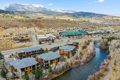 Image de Serene condo in charming Silverthorne perfect for getaway & heated Garage
