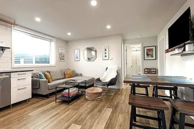 Image de Alpine Garden Getaway