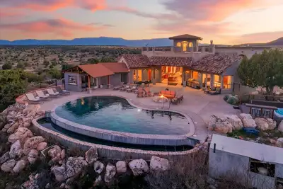 Image de The Sanctuary at Sacred Mesa • Panoramic Mtn Views