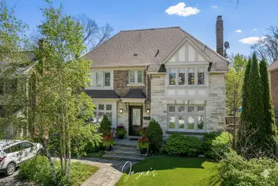 Image de Resort Style Living in Lawrence Park