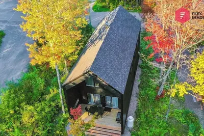 Image de La Fleur Urbaine de Portneuf | Spa, Sauna, Piscine