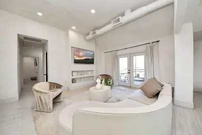 Image de Spacious 5br Event-Friendly Home in Midtown Htx w/ Private Pool