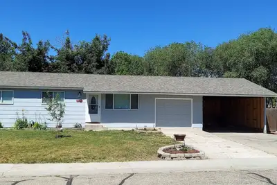 Image de Pet-Friendly 3br Home w/Hot Tub, Large Fenced Back Yard -Boise