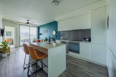 Image de Exec Apt | Walk to Rna/King St + Pool/Gym/Parkng