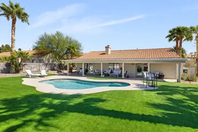 Image de Luxe 3br Oasis w/ Pool + Outdoor Lounge