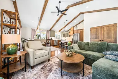 Image de 26 Hilltop | Views | Pet Friendly