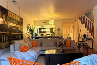 Image de spacious 3-bedroom home for rent-modern comfort and great location