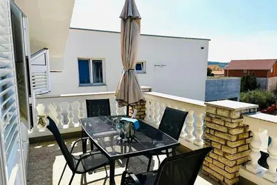 Image de Appartement de deux chambres avec la terrasse Srima - Vodice, Vodice (A-25188-c)