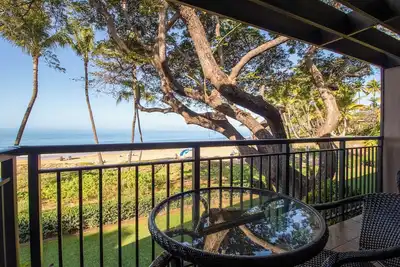 Image de Beachfront Delight Direct Beachfront with fabulous views on Maui’s best  beach!