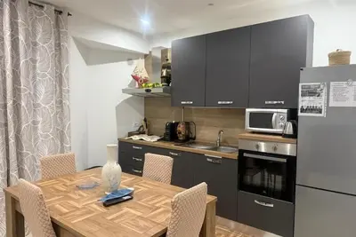 Image de Aphrodite's apartment at Aspra