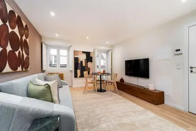 Image de Live Lisbon from the Famous Green Street