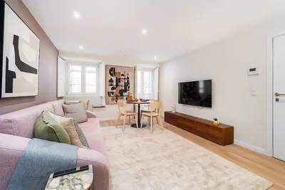 Image de Live Lisbon from the Famous Green Street