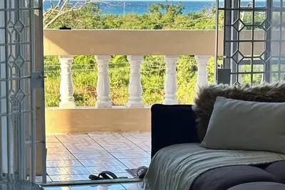 Image de Ocean view villa 6-Br, 6-Bath, 7min walk to free beach