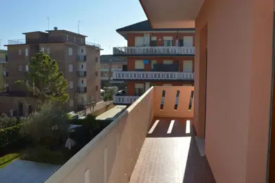 Image de Appartement familial confortable près de la plage de Ponente