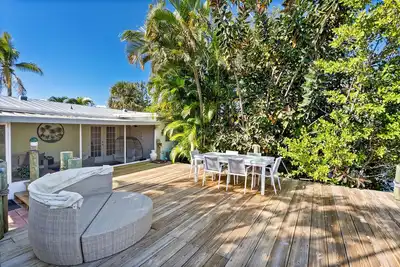 Image de Waterfront 2br | Single-Level | King & Queen Beds