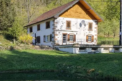 Image de Maison calme en forêt avec sauna et fibre - 10 pers.
