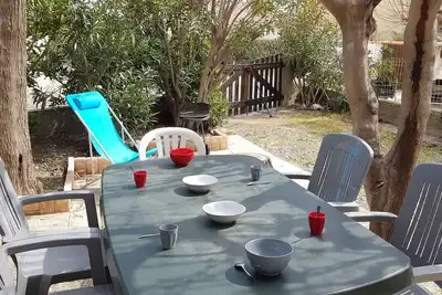 Image de Appartement T2 en Rdc, 6 pers, Narbonne-Plage, 100m de la mer, animaux Ok, cuisine équipée, WiFi