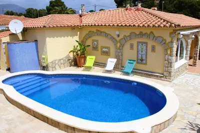 Image de Grande Villa avec Piscine Privée à Miami Platja