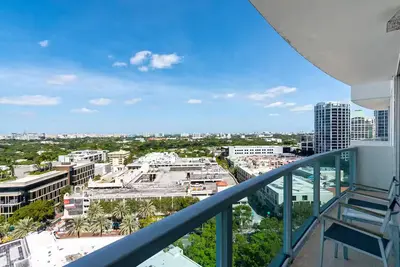 Image de Comfy Condo with City Views in Coconut Grove Hotel