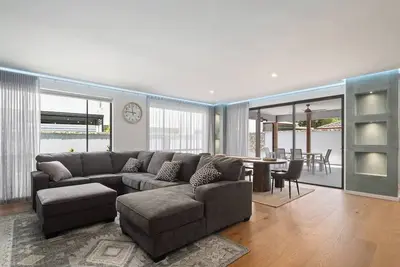 Image de Labrador Living Spacious Haven near Lagoon and Cafs