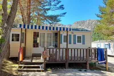 Image de ZEcamping 2* piscine chauffée locatif Tv clim 32m2 8 pers