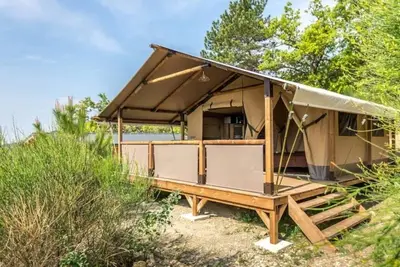 Image de ZEcamping 3* piscine animaux acceptés locatif 34m2 5 pers