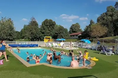 Image de Camping 4 étoiles - Piscine  - ccbfceh