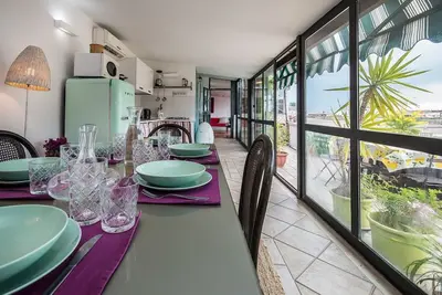 Image de Courts Pamoramic Penthouse with terrace