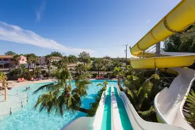 Image de ZEcamping 4* parc aquatique pet friendly club enfant locatif Tv clim