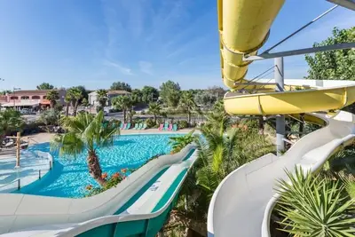 Image de ZEcamping 4* parc aquatique animations locatif Tv Lv clim 4 pers