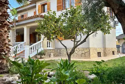 Charming Mediterranean Villa with Private Pool, A/C & Bbq Garden