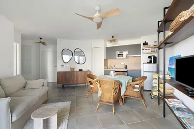 Image de Appartement 'A102 Appartement Chic avec Terrasse privée et Wi-Fi'