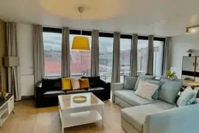 Image de Modern 2br Penthouse Near Diamond District by OneLuxStay
