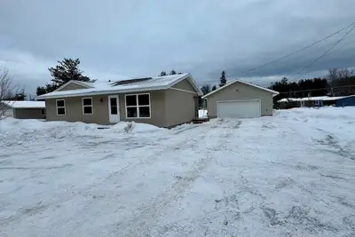 Image de Cozy 3bedroom pet friendly home in peaceful Marquette perfect for relaxing stays